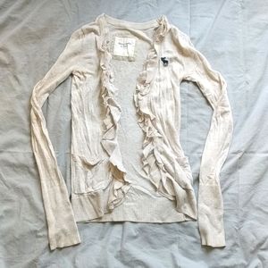 A&F cardigan cream